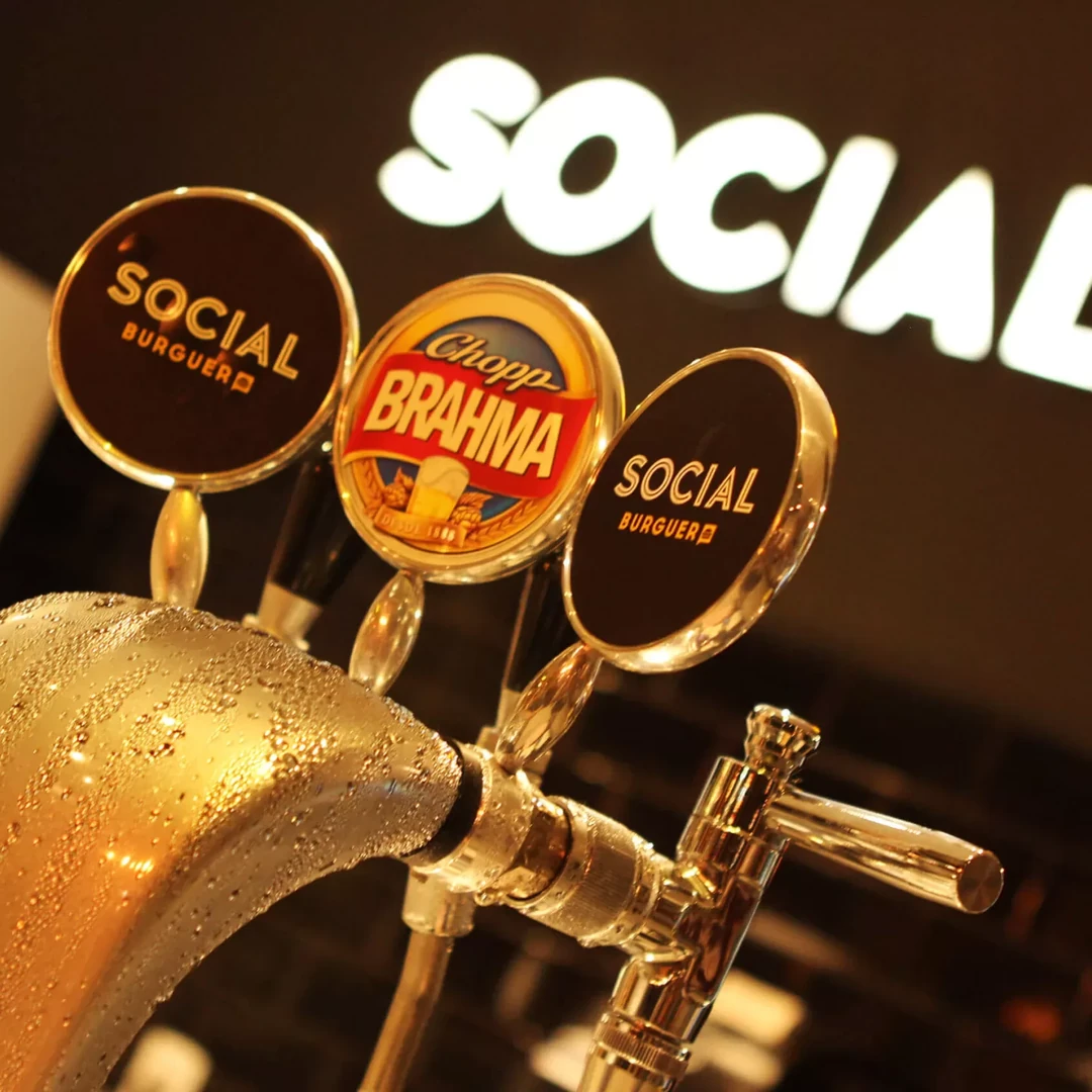 SOCIAL BURGUER case by WDA ag