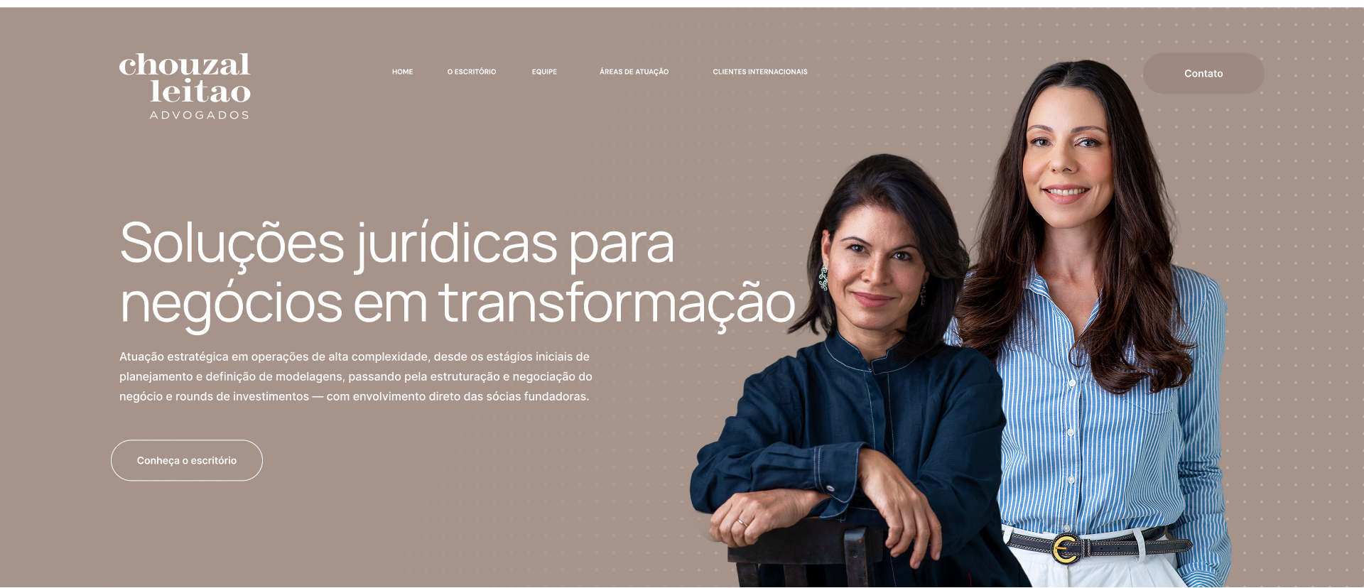 Composição do site Chouzal Leitão com as duas sócias e a chamada Soluções jurídicas para negócios em transformação.