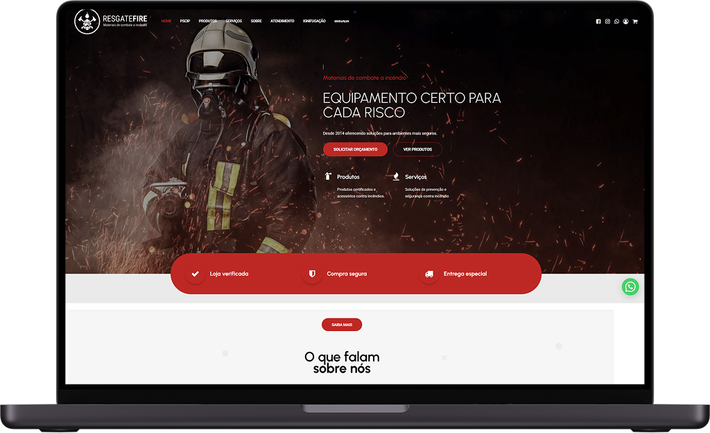 Layout do site Resgate Fire em mockup de notebook, com apresentação de equipamentos de combate a incêndio, sobre fundo transparente.