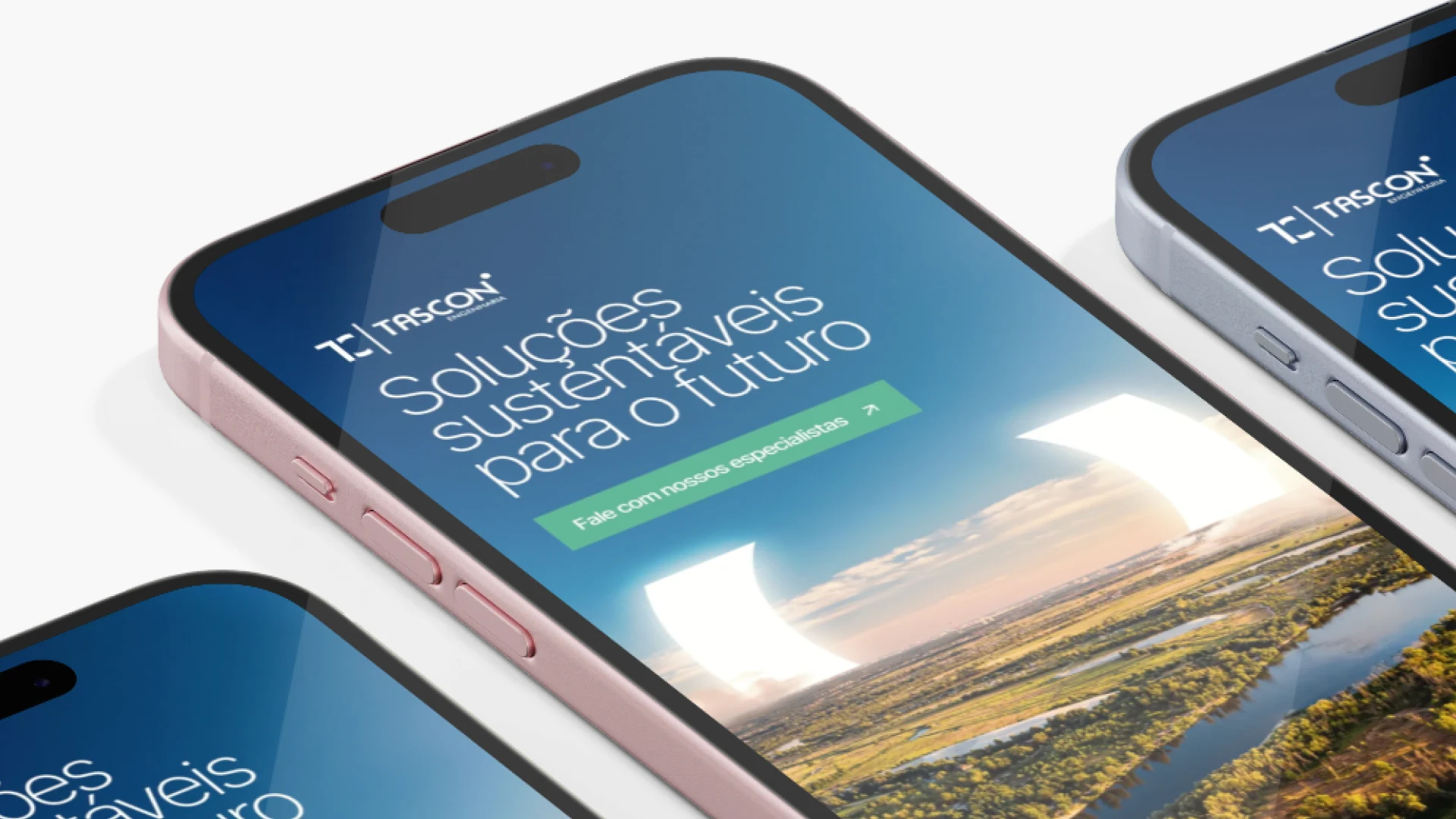 Peças de comunicação da Tascon aplicadas em celulares, com paisagens, símbolo da marca e a mensagem Soluções sustentáveis para o futuro.